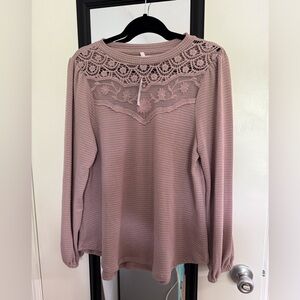 NWT Maurice’s Top